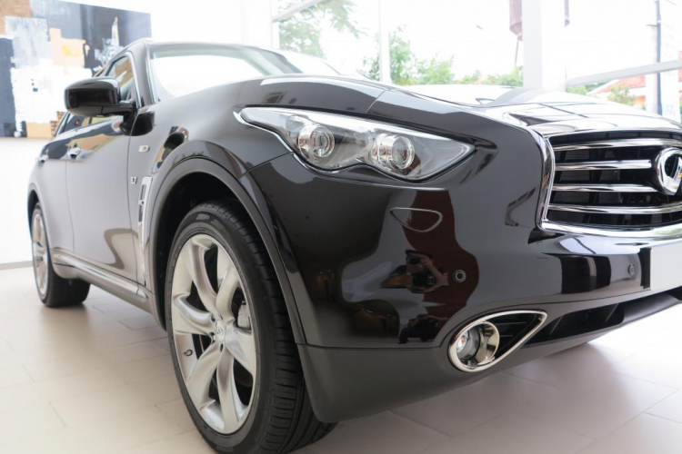 INFINITI QX70 - Tại Trung Tâm INFINITI TP. Hồ Chí Minh