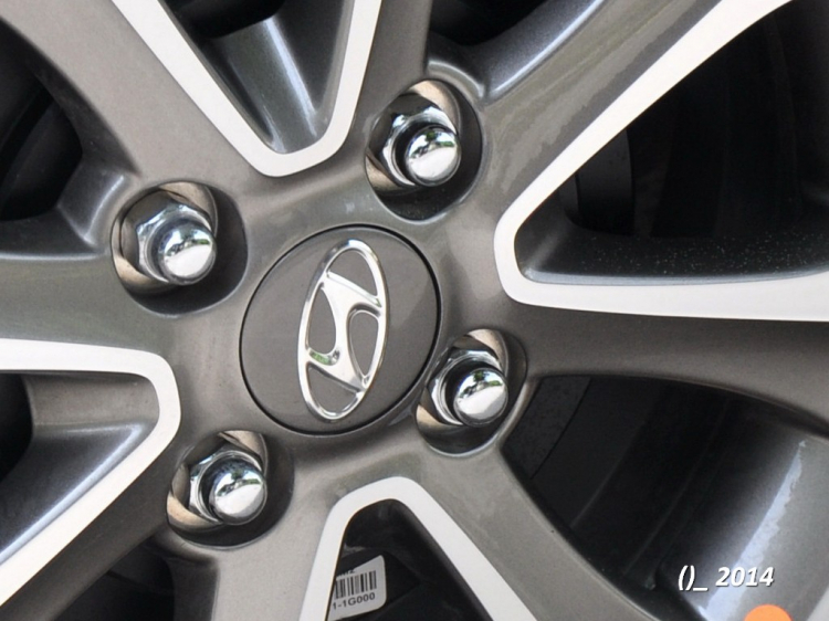 Hyundai Grand i10 2014 AT 1.0 - Em khoe xe với vài cảm nhận.