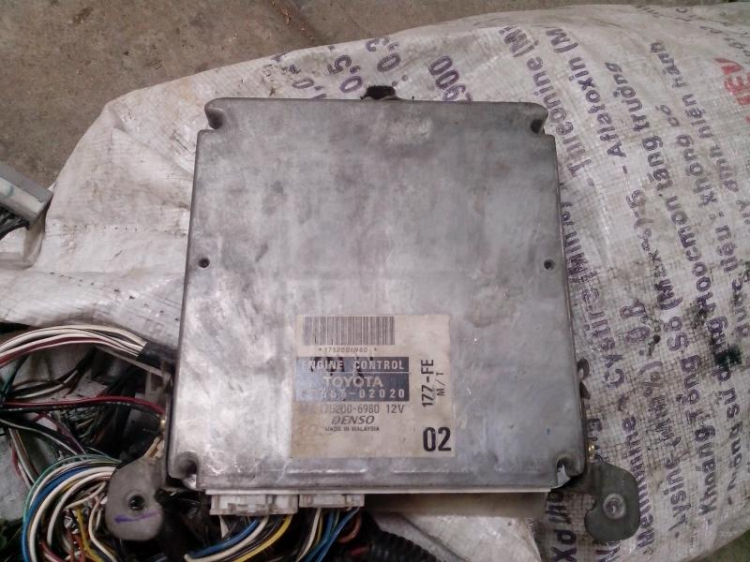 Toyota Corona 1992 - 1996 mắt híp đít bồng (Na béo ) Toyota Corona 1992 - 1996 mắt híp đít bồng (Na béo )