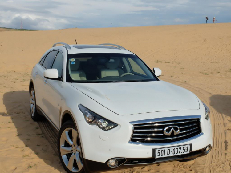 Lexus RX350 và Infiniti QX70 : nên mua xe nào ? Lexus RX350 và Infiniti QX70 : nên mua xe nào ?