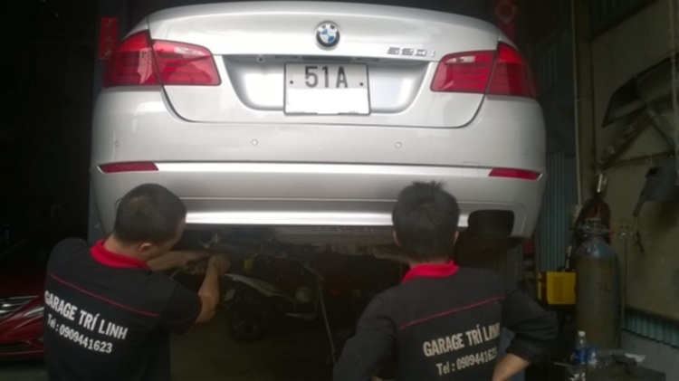 Pô cho xe BMW.