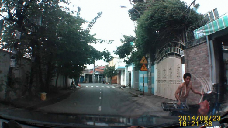 Kỹ năng dắt xe ra đường