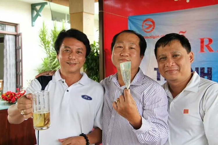 Quyên góp sách, vở, quần áo cũ cho trẻ em nghèo vùng xa nhân dịp năm học mới! Quyên góp sách, vở, quần áo cũ cho trẻ em nghèo vùng xa nhân dịp năm học mới!