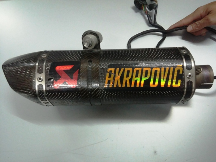 BÁN MOTO PKL YAMAHA R6 - 2011 MÀU TRẮNG BIỂN SỐ TP.HCM BÁN MOTO PKL YAMAHA R6 - 2011 MÀU TRẮNG BIỂN SỐ TP.HCM