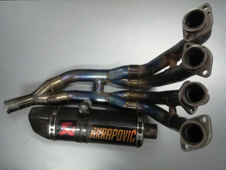 BÁN MOTO PKL YAMAHA R6 - 2011 MÀU TRẮNG BIỂN SỐ TP.HCM BÁN MOTO PKL YAMAHA R6 - 2011 MÀU TRẮNG BIỂN SỐ TP.HCM