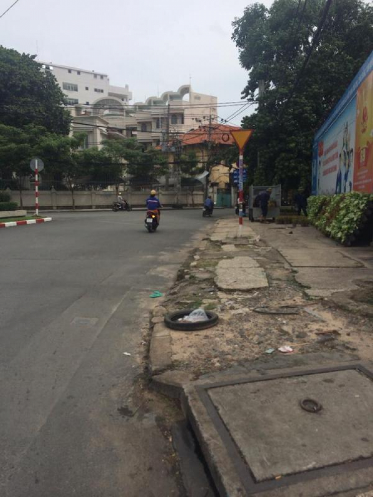 Câu chuyện sáng nay tại giao lộ Trần Quốc Thảo - Võ Thị Sáu