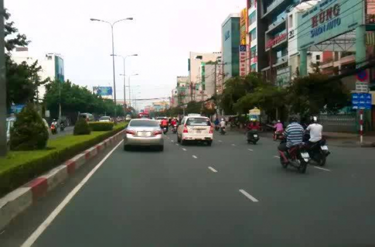 Những tình huống lái xe nên "Lưu ý" ! Những tình huống lái xe nên "Lưu ý" !