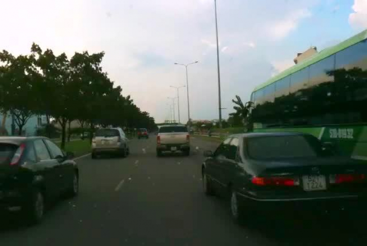 Những tình huống lái xe nên "Lưu ý" ! Những tình huống lái xe nên "Lưu ý" !