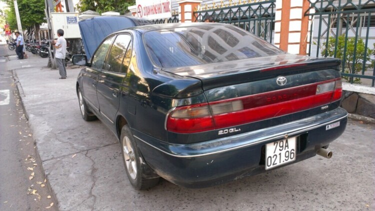 Toyota Corona 1992 - 1996 mắt híp đít bồng (Na béo )