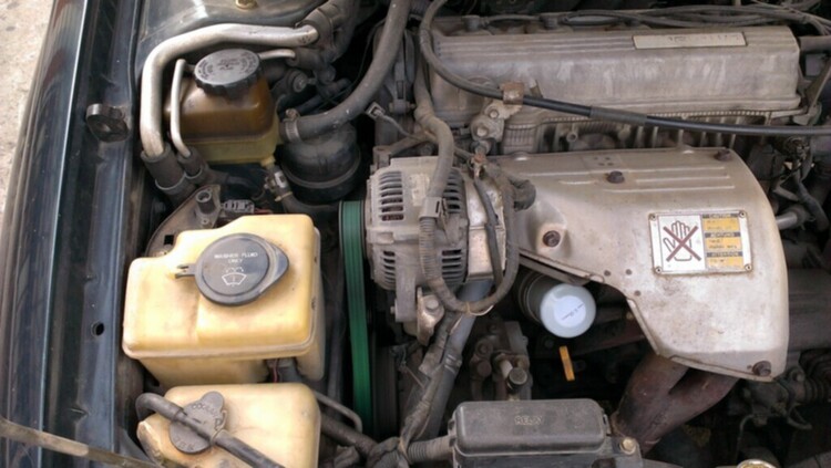 Toyota Corona 1992 - 1996 mắt híp đít bồng (Na béo ) Toyota Corona 1992 - 1996 mắt híp đít bồng (Na béo )