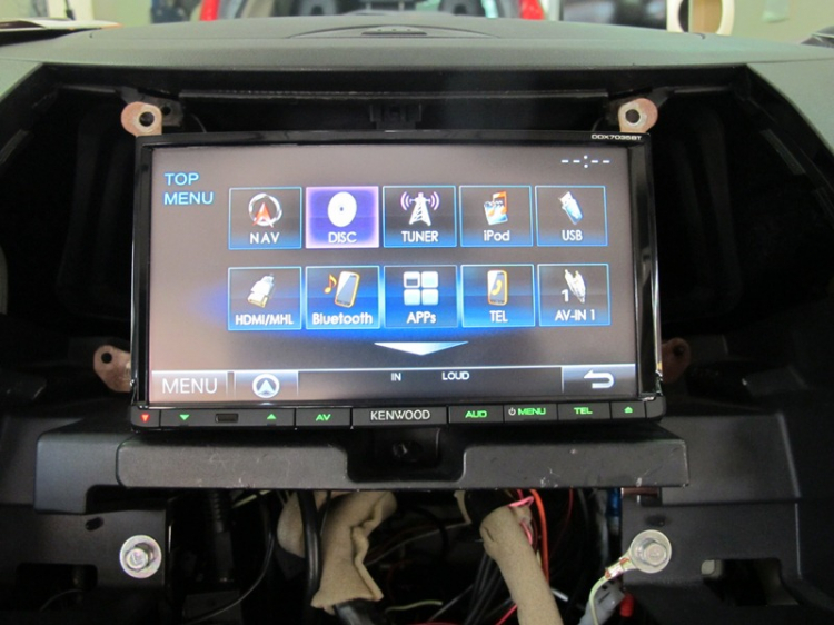 DVD JVC V50BT mới của Pajero Sport 2014 có gì hay??? DVD JVC V50BT mới của Pajero Sport 2014 có gì hay???