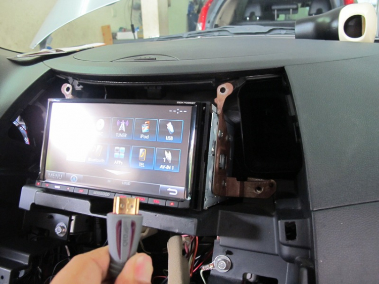 DVD JVC V50BT mới của Pajero Sport 2014 có gì hay??? DVD JVC V50BT mới của Pajero Sport 2014 có gì hay???