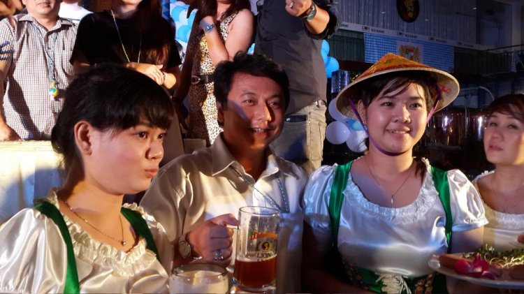 Đăng ký tham gia Lễ hội bia Oktoberfest hàng năm