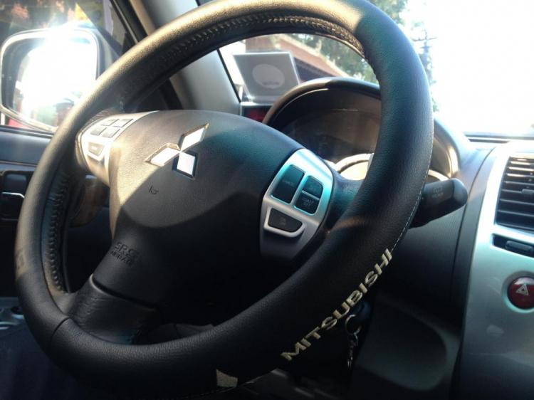 Đồ chơi xe Mitsubishi Đồ chơi xe Mitsubishi