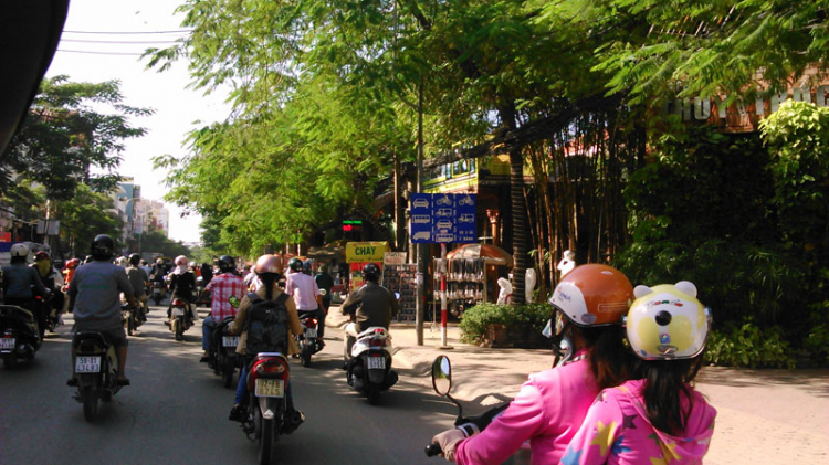 Tối nay, em vừa bị bắt tại đường Đinh Bộ Lĩnh Tối nay, em vừa bị bắt tại đường Đinh Bộ Lĩnh