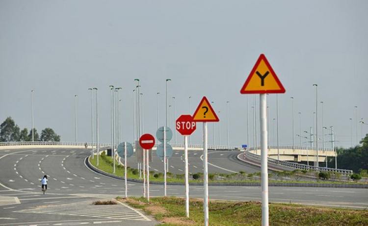 Biển báo sắp khai trương