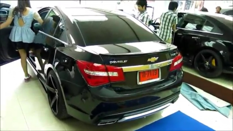 Xưởng độ Cruze,hình Tr 1,24,26 ,27,28 ,30, 31,33, 35.36,37,38,39,40,41,42 ,45 em cruze vàng cam độ