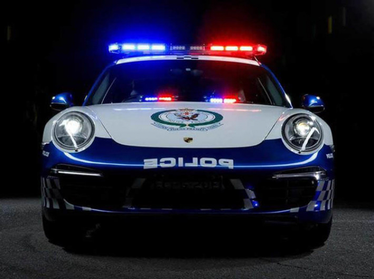 Porsche tặng 911 Carrera cho cảnh sát Úc