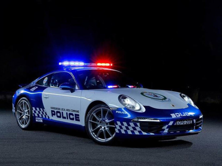 Porsche tặng 911 Carrera cho cảnh sát Úc