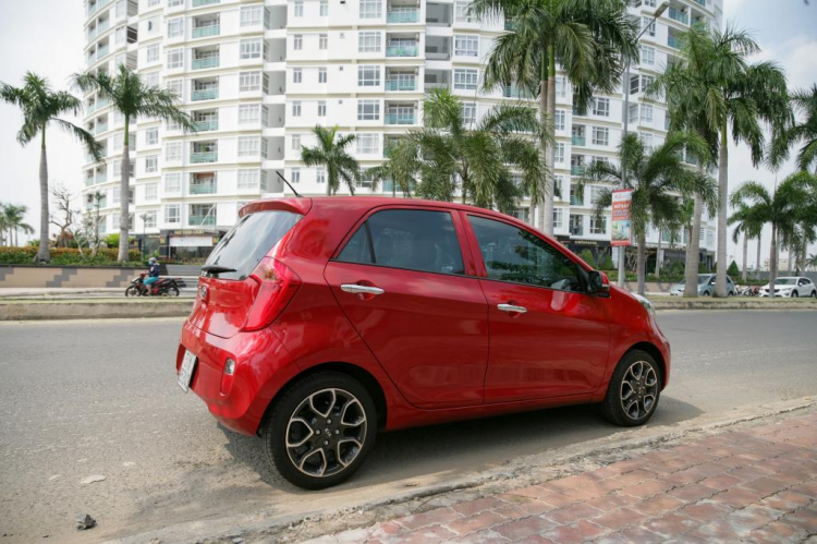 Xin các Bác cho em lời khuyên vàng ngọc về việc mua Kia MN hay H-i10 nhé!!! Xin các Bác cho em lời khuyên vàng ngọc về việc mua Kia MN hay H-i10 nhé!!!