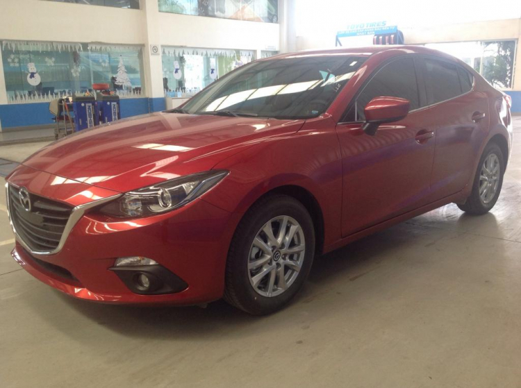 Màu đỏ của M3 All New 1.5 Sedan