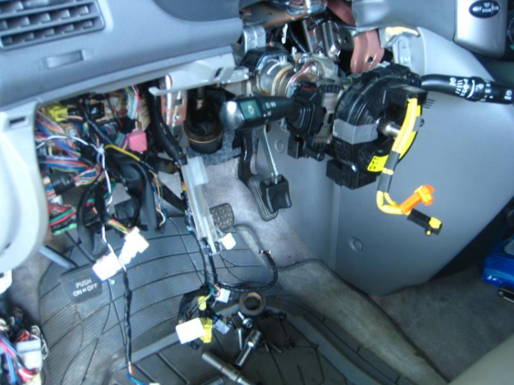 Tự hào là chiếc TOYOTA SIENNA LE duy nhất VN lắp và độ nhiều đồ chơi ! Tự hào là chiếc TOYOTA SIENNA LE duy nhất VN lắp và độ nhiều đồ chơi !