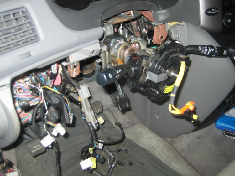 Tự hào là chiếc TOYOTA SIENNA LE duy nhất VN lắp và độ nhiều đồ chơi ! Tự hào là chiếc TOYOTA SIENNA LE duy nhất VN lắp và độ nhiều đồ chơi !