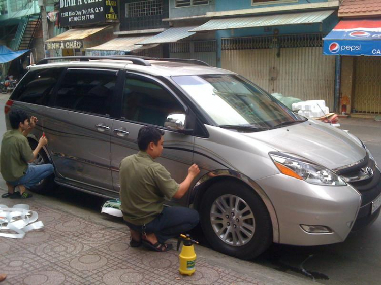 Tự hào là chiếc TOYOTA SIENNA LE duy nhất VN lắp và độ nhiều đồ chơi !