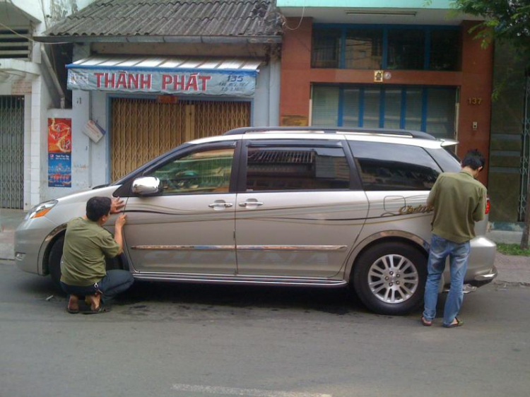 Tự hào là chiếc TOYOTA SIENNA LE duy nhất VN lắp và độ nhiều đồ chơi !