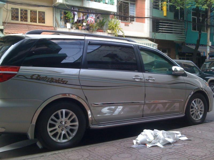 Tự hào là chiếc TOYOTA SIENNA LE duy nhất VN lắp và độ nhiều đồ chơi ! Tự hào là chiếc TOYOTA SIENNA LE duy nhất VN lắp và độ nhiều đồ chơi !