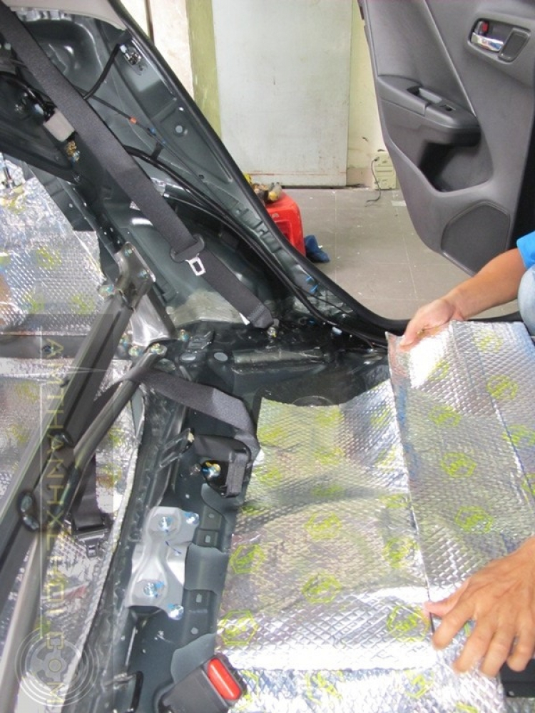 Thay loa mới cho Honda City