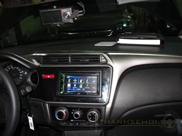 Thay loa mới cho Honda City
