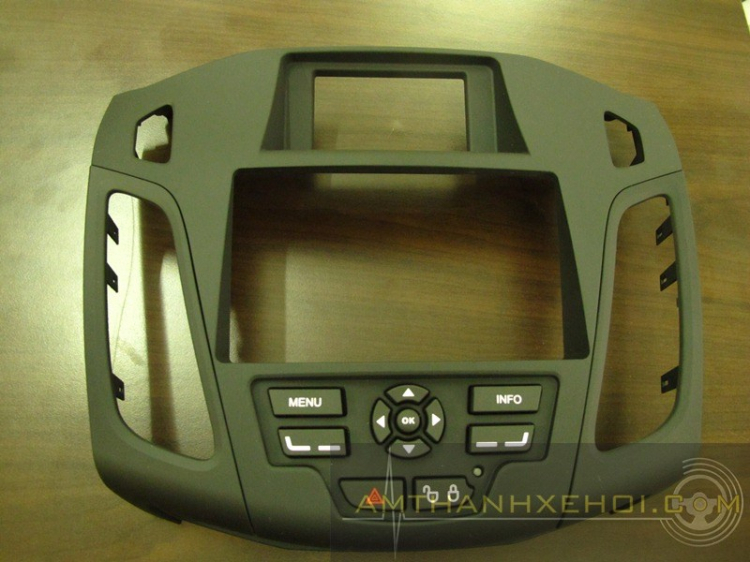 LẮP MÀN HÌNH DVD CHO XE FORD FOCUS 2013 LẮP MÀN HÌNH DVD CHO XE FORD FOCUS 2013