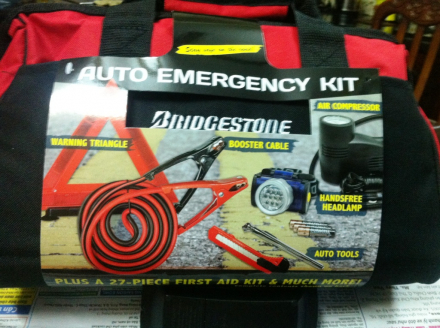 Autoemergencykit02_zps533aa8e5.jpg