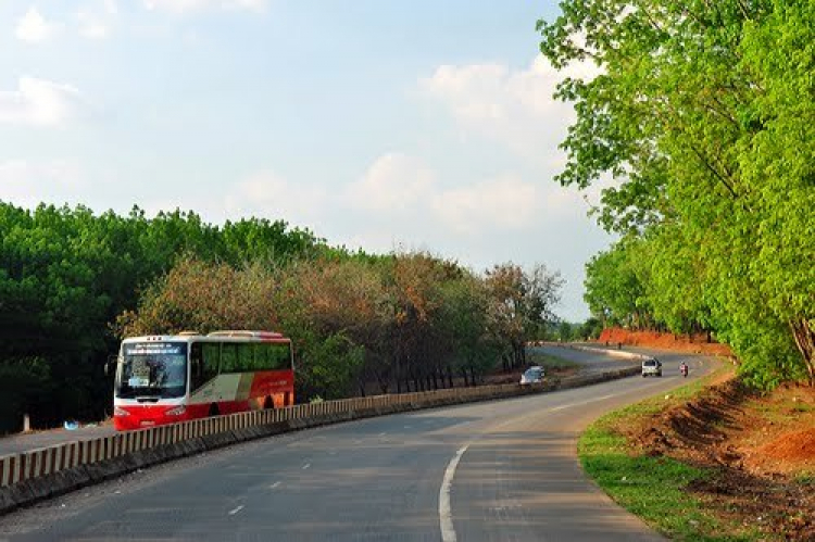 Tổng hợp tình huống hiểu Luật giao thông đường bộ.