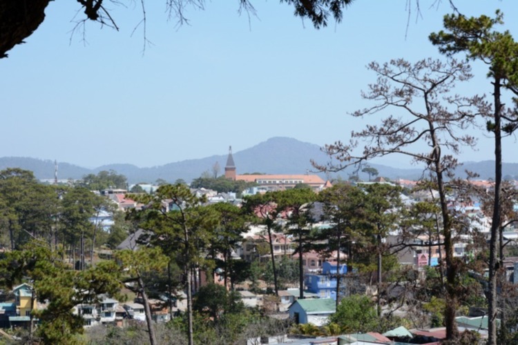 DALAT GIỜ CHỈ CÒN TRONG KÝ ỨC DALAT GIỜ CHỈ CÒN TRONG KÝ ỨC