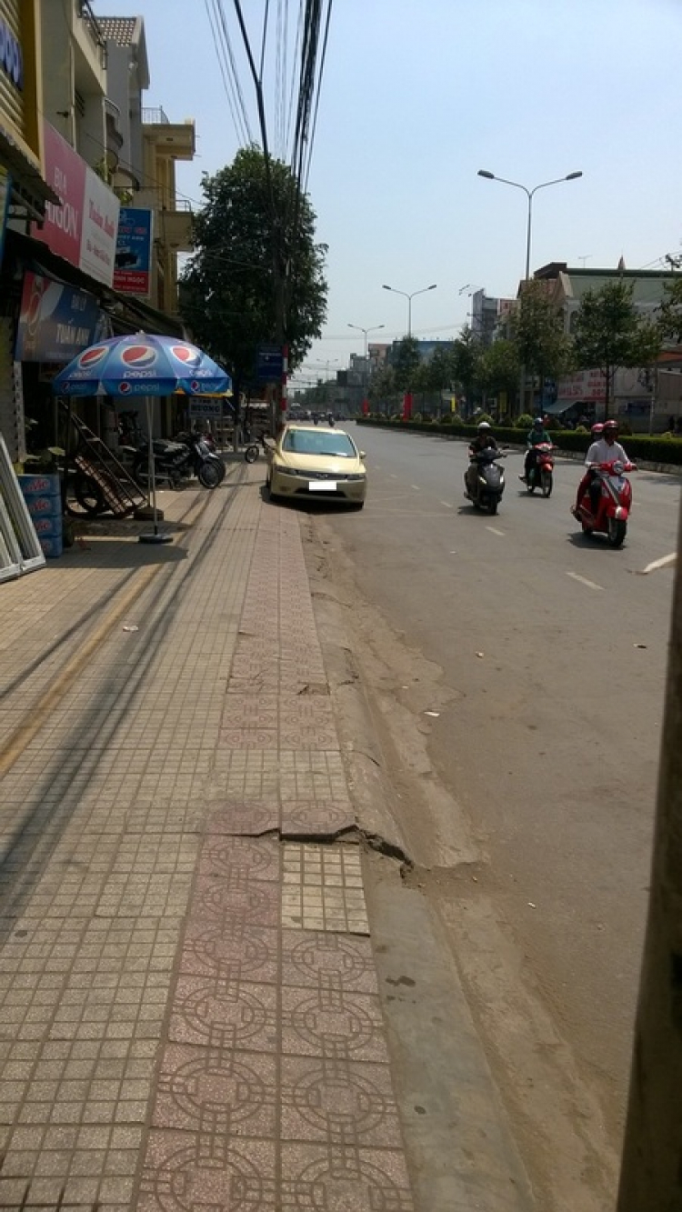 Em bức xúc quá các bác ạ.các bác vào cho em cái ý kiến.