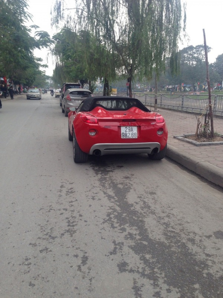 Pontiac Solstice :)