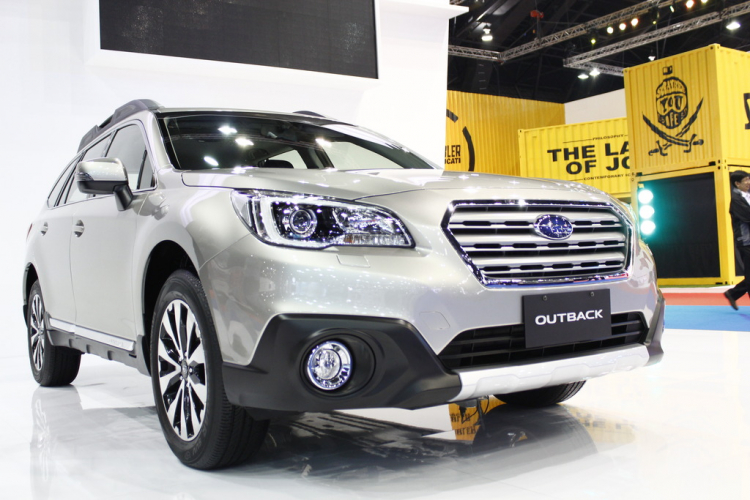 Subaru Outback 2.5i và 3.6R tại Việt Nam