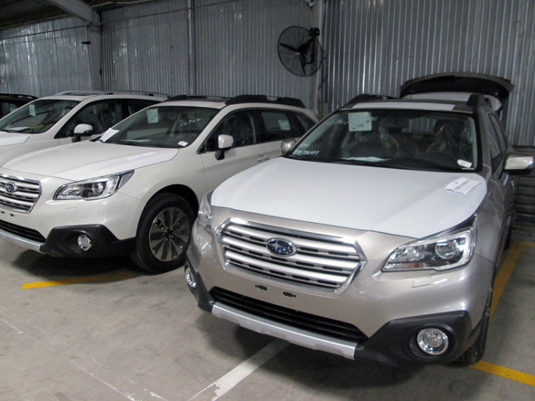 Subaru Outback 2.5i và 3.6R tại Việt Nam