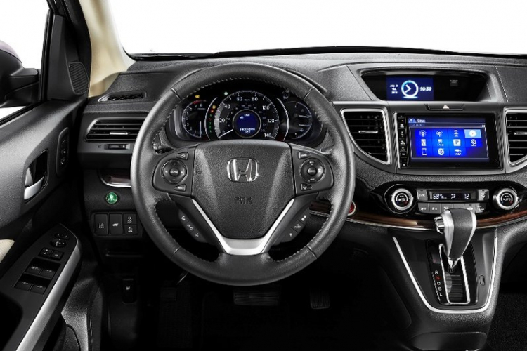 Cận cảnh chi tiết Honda CR-V facelift 2015