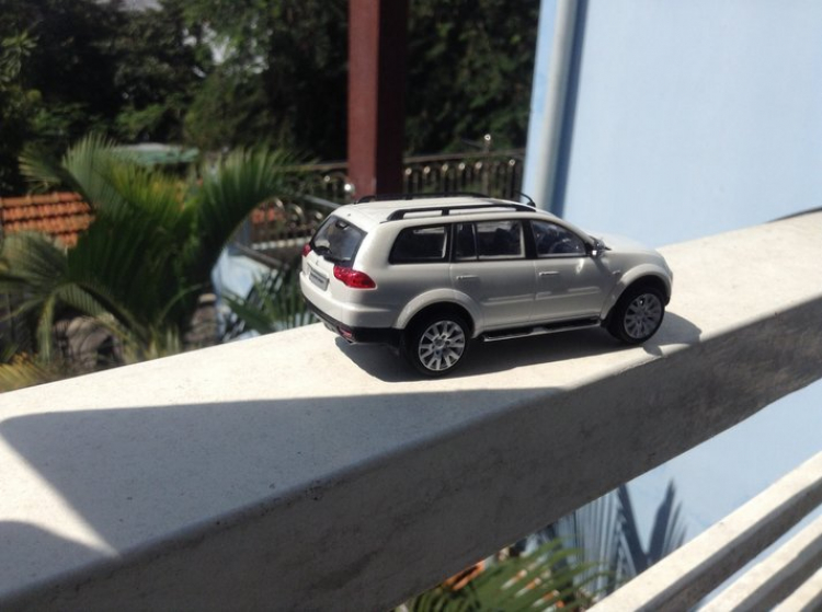 Đồ chơi xe Mitsubishi Đồ chơi xe Mitsubishi