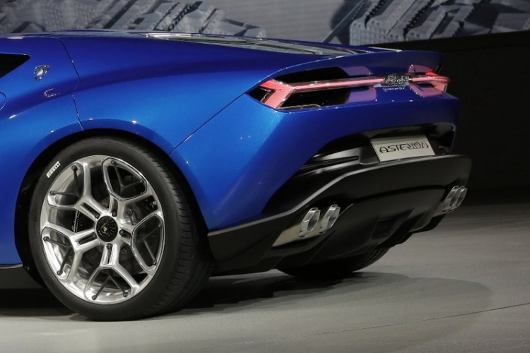 Lamborghini Asterion LPI 910-4 bước ra ánh sáng