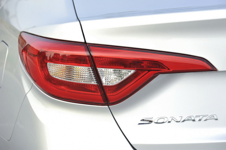 Thông tin chi tiết Hyundai Sonata 2015 tại Việt Nam