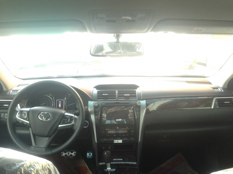 Toyota Camry 2015 ra mắt tại Hà Nội, giá cao hơn 50 – 80 triệu đồng Toyota Camry 2015 ra mắt tại Hà Nội, giá cao hơn 50 – 80 triệu đồng