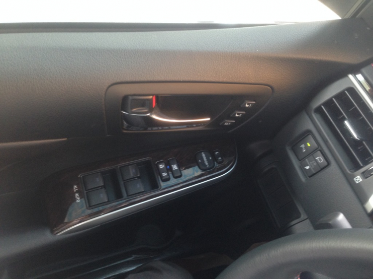Toyota Camry 2015 ra mắt tại Hà Nội, giá cao hơn 50 – 80 triệu đồng Toyota Camry 2015 ra mắt tại Hà Nội, giá cao hơn 50 – 80 triệu đồng