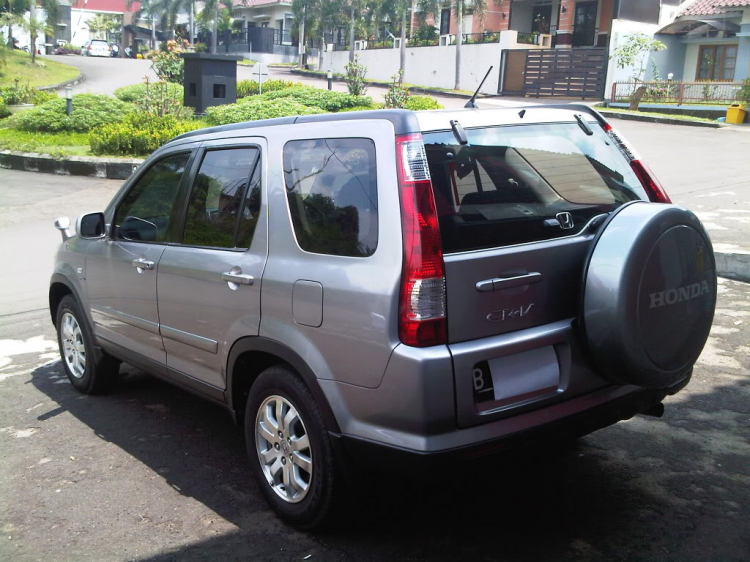 Hàng lạ. CR-V gì?