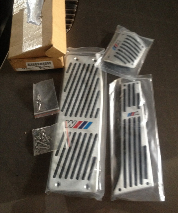 Khoe xe E46 mới mua + quá trình dọn xe. Khoe xe E46 mới mua + quá trình dọn xe.