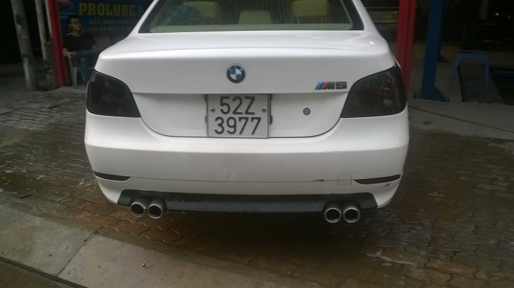 Pô cho xe BMW.