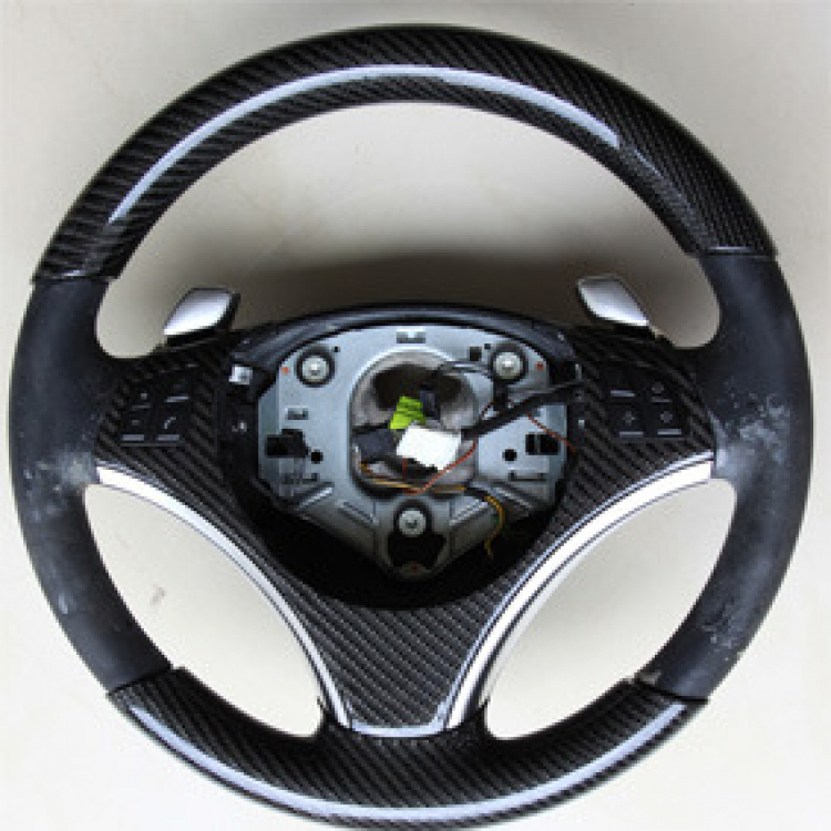 ốp carbon fiber vô lăng BMW 320